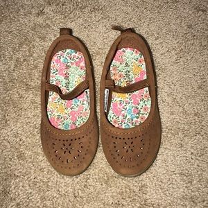 EUC Carter’s Brown Suede Mary Janes size 6